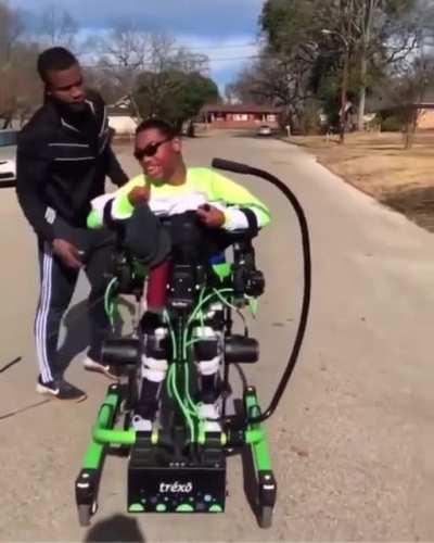 DeJai, a 23 year old Texan, has cerebral palsy and wasn&rsquo;t able to walk on his own. Now he has a Trexo Home - an amazing piece of engineering that allows him to walk!