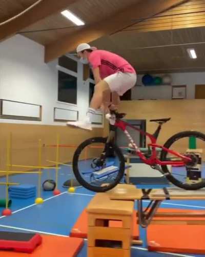 Guy does an obstacle course