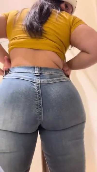 Stacked Latina
