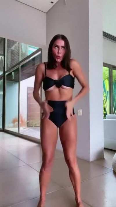 Deborah Secco