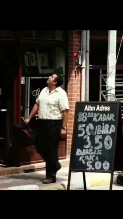 &Uuml;lkenin resmen anasını diktiler!!