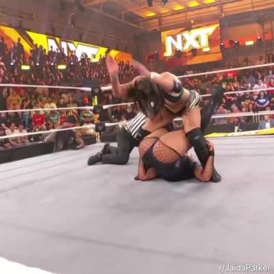 &ldquo;Michin&rdquo; Mia Yim slapping Jaida Parker&rsquo;s ass