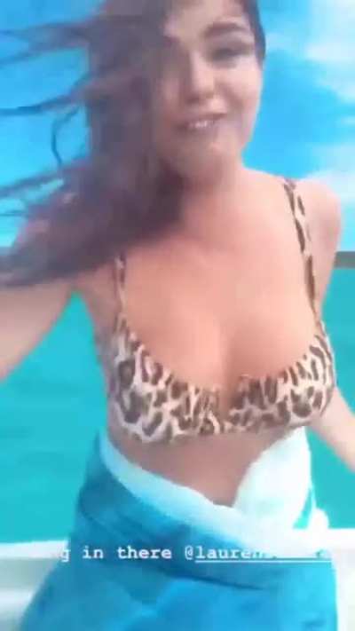 Lauren Searle