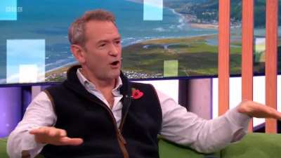 221108 STAYC Was Featured and Mentioned During an Interview With Alexander Armstrong Regarding His New Travelogue, &ldquo;Alexander Armstrong in Korea&rdquo; on BBC&rsquo;s The One Show