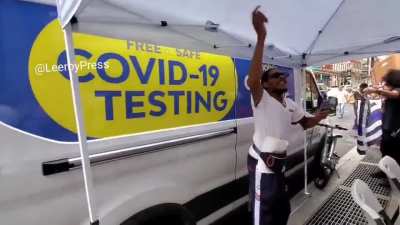 Anti-Vaxxers shut down a Covid testing Site in New York City