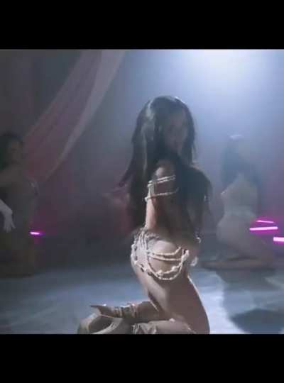 Yassi Pressman