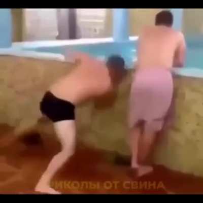 Cum pile action