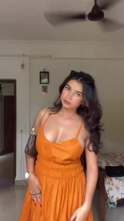 nishaattri_