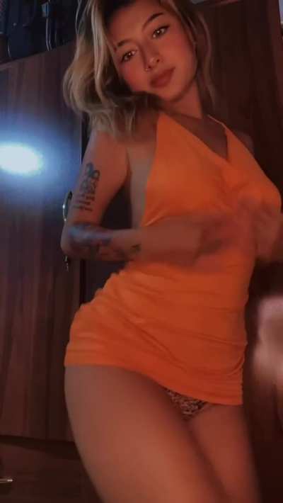 be honest, would you masturbate if I sent you one of my nudes? 😁
