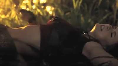 Karen Gillan's Abs in Jumanji