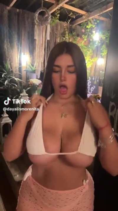 @dayalismorenita