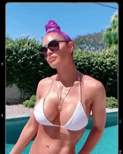 Eva Marie