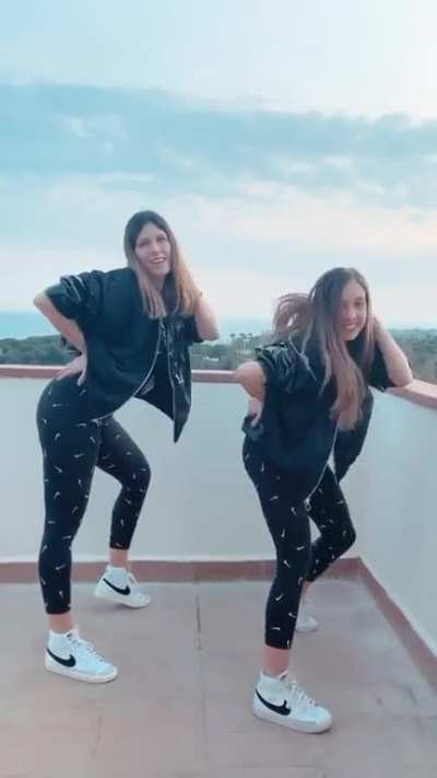 📸🍑📷
