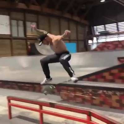 Tre flip to 1 footed 50-50