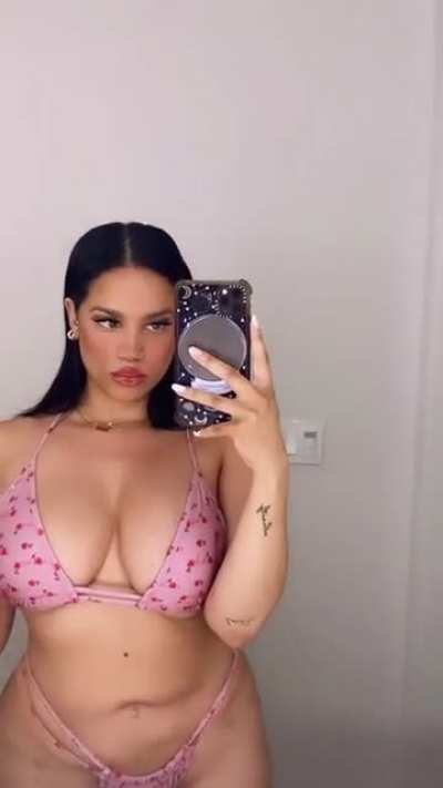 Just waiting for her to post some new 🔥🔥🔥