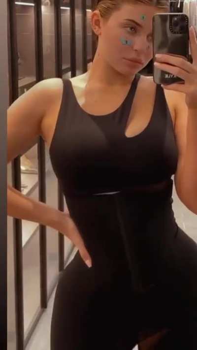 Curvy