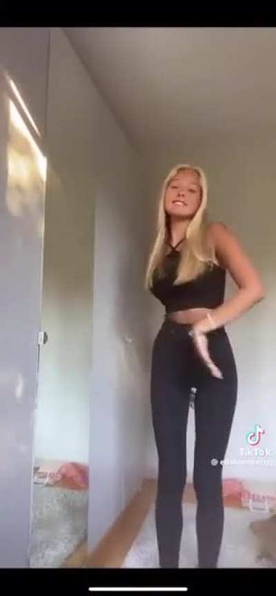 Ella Holmberg 