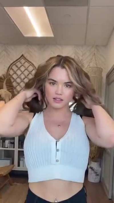 She’s so beautiful 🥰