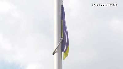 In the center of Vilnius, during a concert on the occasion of the NATO summit, the flag brought from Bakhmut was raised to the Ukrainian national anthem