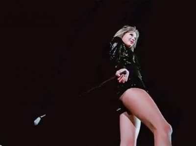 Leg show