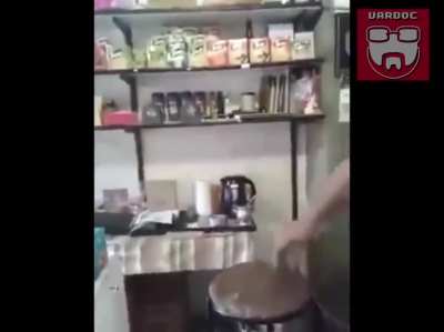 Llendo a comprar al kiosco