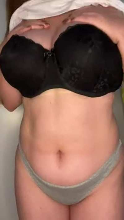 My boyfriend left me for a girl with a flatter tummy&hellip; hope i'm appreciated here