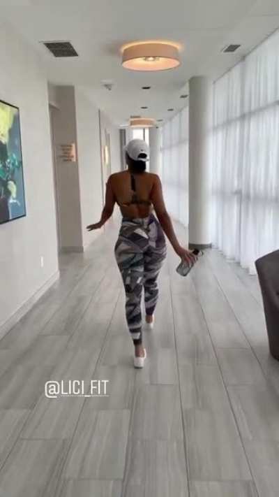👀