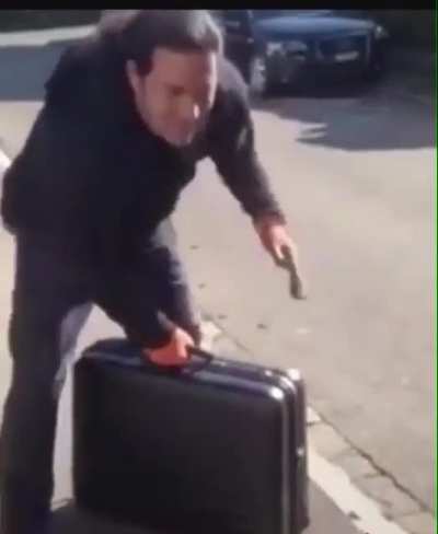 Amazing mime