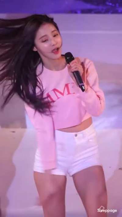 ex-Momoland - Yeonwoo