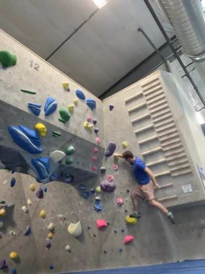 Haven&rsquo;t posted in a while cuz I went back to college where the wall sucks 😂