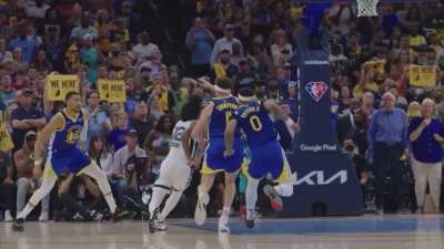 [Highlight] Rare clip of Steph interacting with Jaren Jackson and Ja Morant— after Ja’s layup miss to possibly win the game (2022 Grizzlies vs Warriors…Western Conference Semifinals—Game 1)