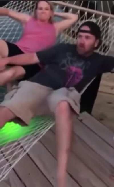 2 people try a 1 person hammock
