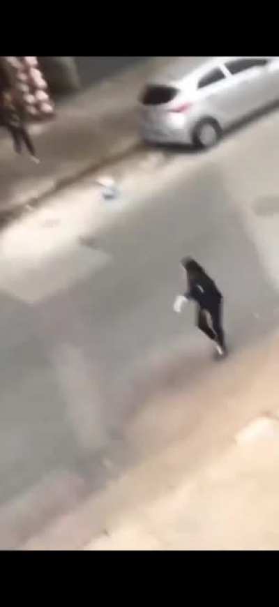 Karnına ağrı girdi olm bu ne