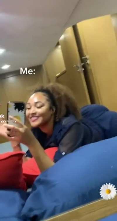 👀