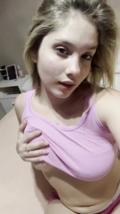 Sending nudes to every guy that upvts (my auto reply is on) just say yes