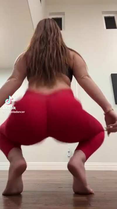 Jiggle that Ass🔥🔥🔥