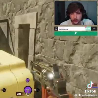Aquilo que passou atr&aacute;s &eacute; uma pessoa ou um vulto S&aacute; porra