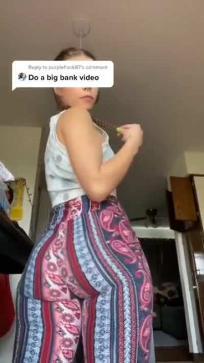 Goth egg big bank TikTok