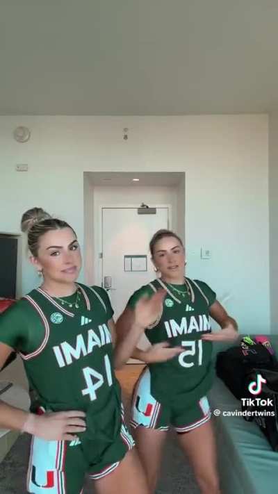 Tik tok baddies 