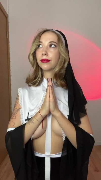 Do u agree that good nun will never wear lingerie?