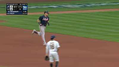 [Highlight] Austin Riley hits a solo homer to make it 3-0 for the Atlanta Braves!