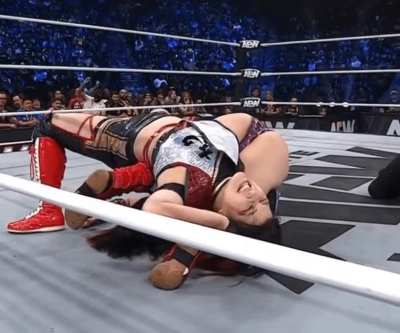 Maika &amp; Hikaru Shida