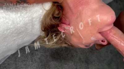 Fuck my face before you leave this morning 