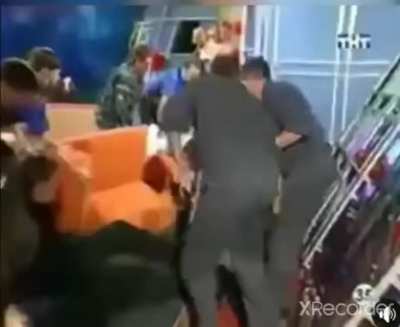 Everybody was kung fu fighting........