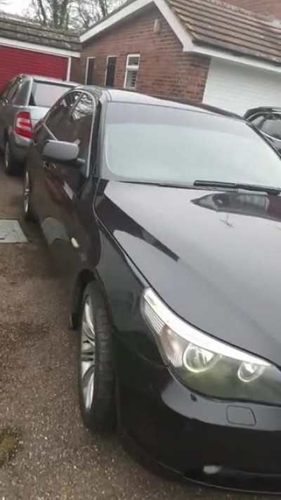Am BMW dar n-am permis ...