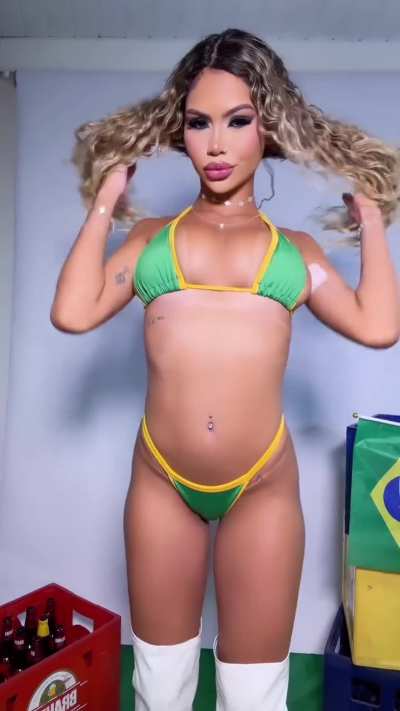 Sarah Melo prontinha pra Copa | Mais conteúdo dela no link