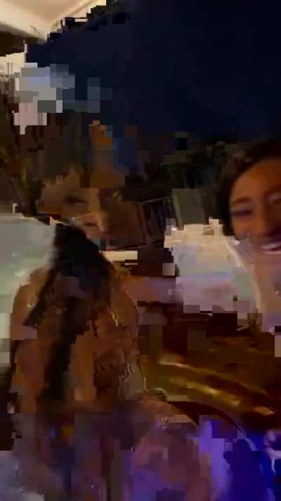 Barbiem0nr0e_