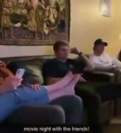 😳