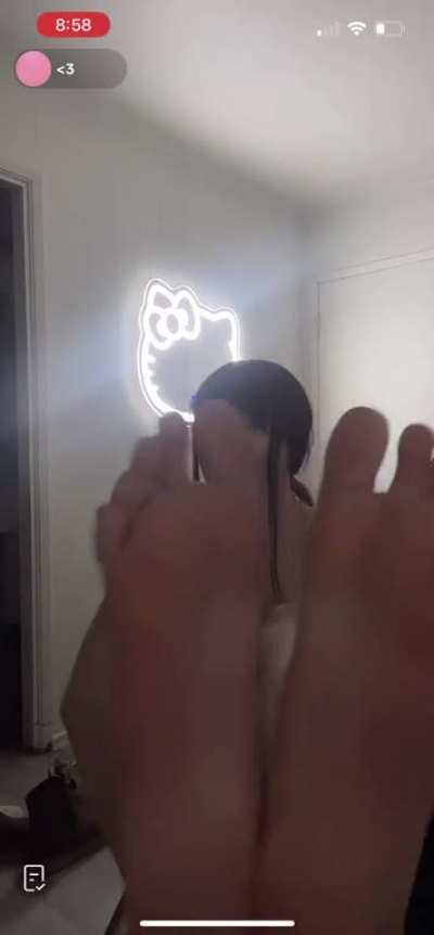 Wh0r3forglitter pretty soles again she&rsquo;s prob my favorite rn. Swan for soles!!!