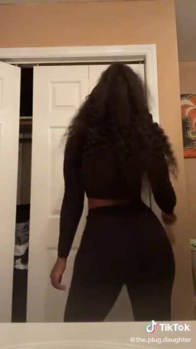 👀